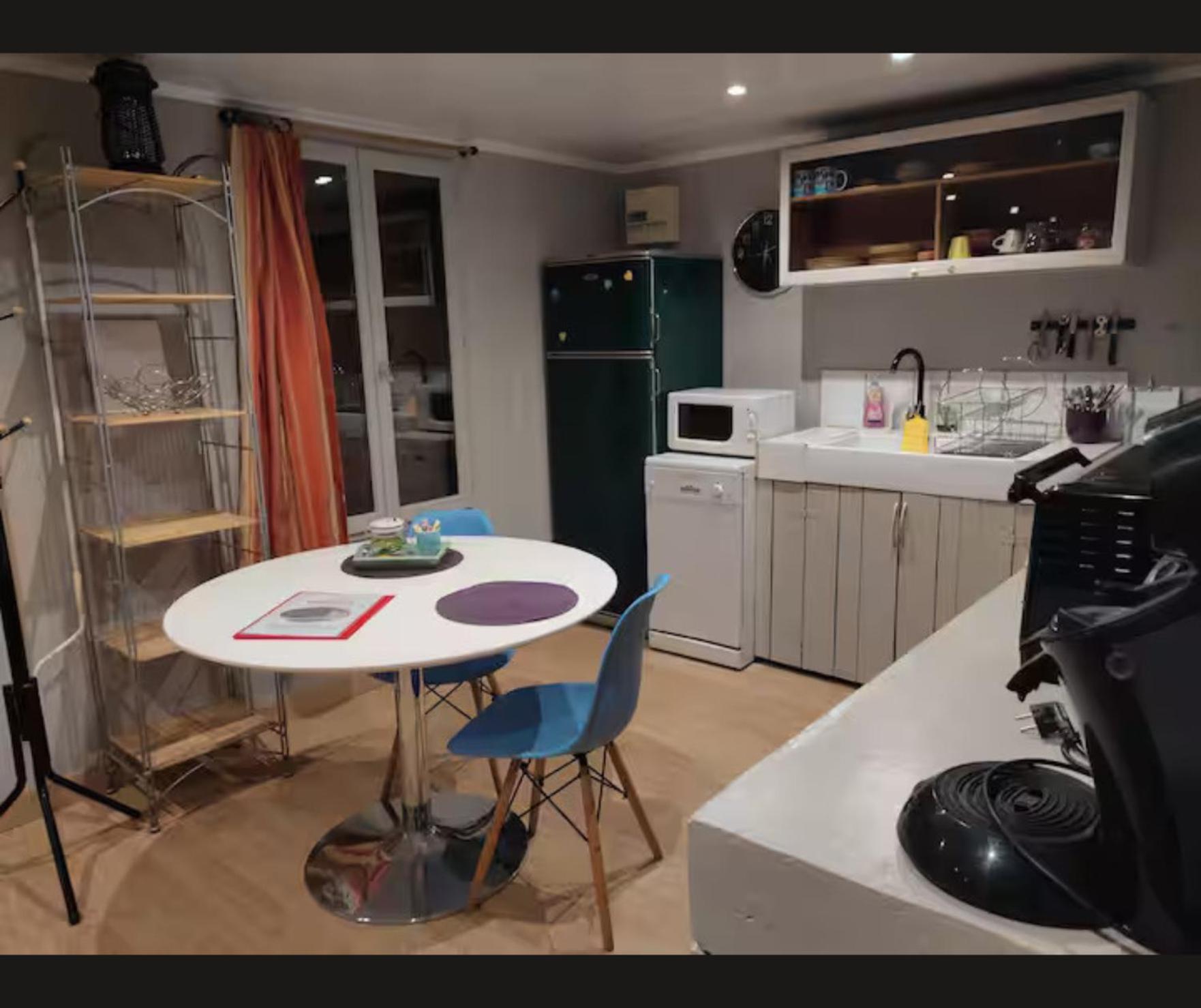 Cabane Limousine Au Bord D'Un Etang Bonnac-la-Côte Extérieur photo